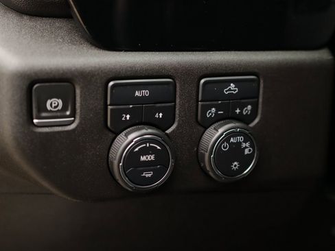 Used 2023 Chevrolet Silverado 1500 LT image 10