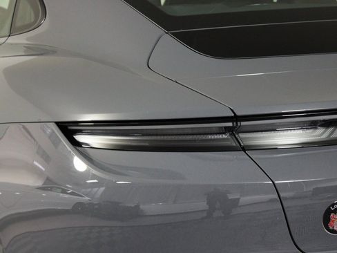 Used 2025 Porsche Taycan image 13