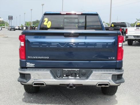 Used 2020 Chevrolet Silverado 1500 LTZ w/ LTZ Premium Package image 5