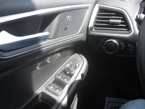 Used 2024 Ford Edge SEL AWD/4WD image 18