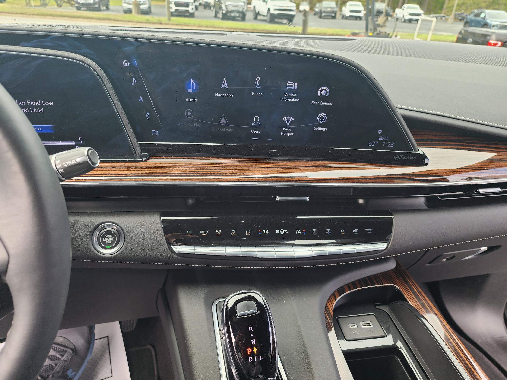 Used 2023 Cadillac Escalade Premium Luxury AWD/4WD image 14