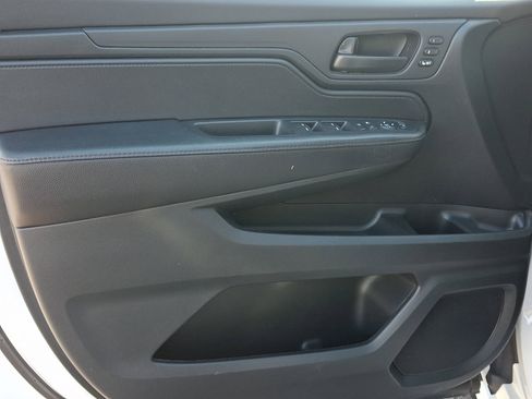 Certified 2023 Honda Odyssey Sport image 13