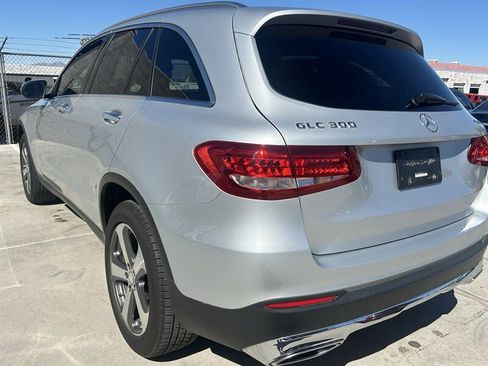 Used 2016 Mercedes-Benz GLC 300 4MATIC w/ Premium Package image 11