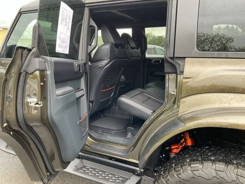 Used 2024 Ford Bronco Raptor w/ Interior Carbon Fiber Pack 6 AWD/4WD image 37