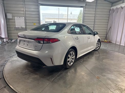 Used 2024 Toyota Corolla LE image 5