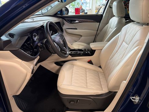 Used 2022 Buick Envision Avenir w/ Technology Package II image 12