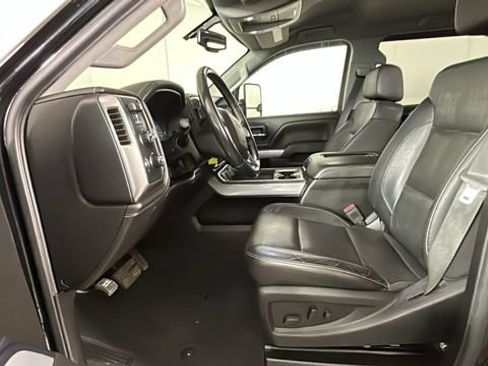 Used 2019 Chevrolet Silverado 3500 LTZ w/ Duramax Plus Package AWD/4WD image 11