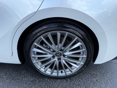 Used 2025 Lexus IS 300 w/ Premium Package RWD image 38