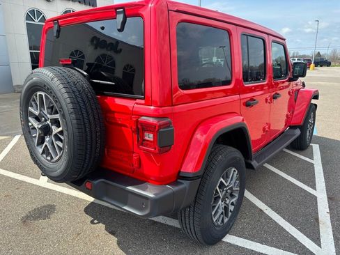 New 2026 Jeep Wrangler Sahara AWD/4WD image 9