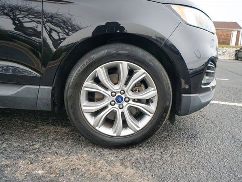 Used 2019 Ford Edge Titanium w/ Equipment Group 301A image 14