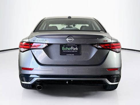 Used 2025 Nissan Sentra SR w/ SR Premium Package FWD image 7