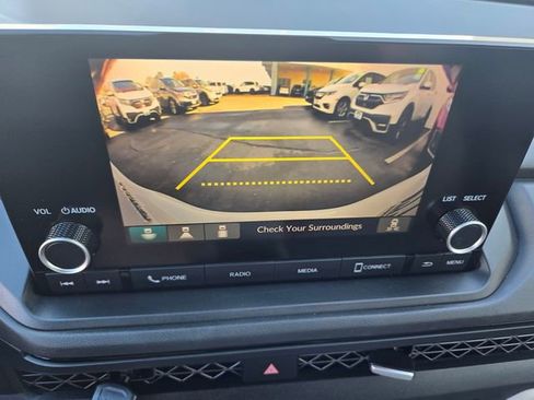 Used 2024 Honda Accord EX image 17