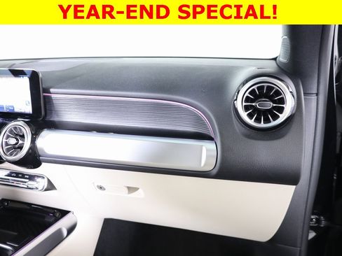 Certified 2025 Mercedes-Benz GLB 250 4MATIC image 47