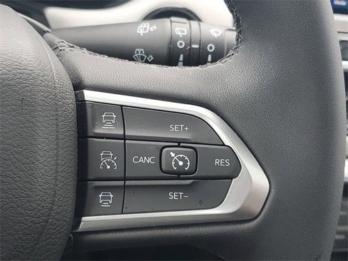 New 2026 Jeep Compass Limited w/ Sun, Sound & Navigation Group AWD/4WD image 23