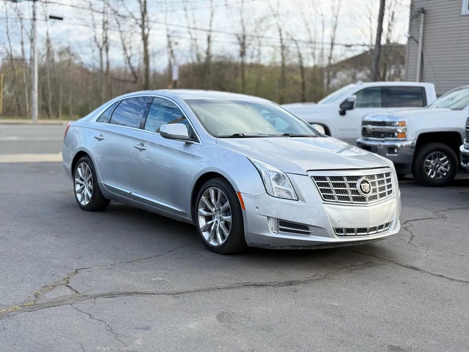 Used 2016 Cadillac XTS Luxury FWD image 4