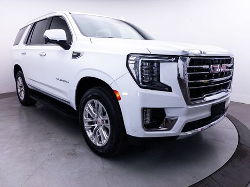 Used 2023 GMC Yukon SLT w/ SLT Premium Package AWD/4WD image 11