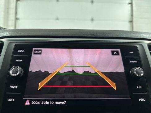 Used 2018 Volkswagen Atlas SE image 29