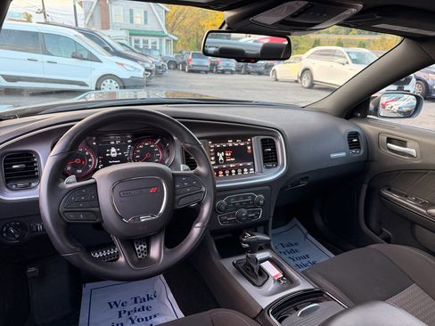 Used 2020 Dodge Charger R/T w/ Blacktop Package image 16