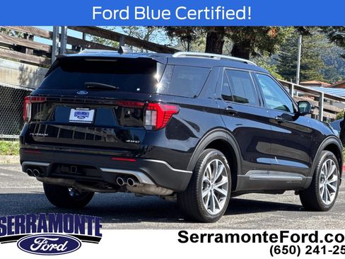 Certified 2025 Ford Explorer Platinum w/ Ultimate Package AWD/4WD image 4