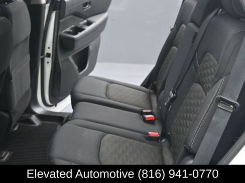 Used 2024 Nissan Pathfinder S AWD/4WD image 18