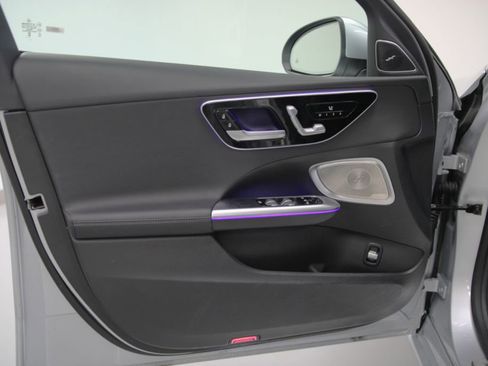 Certified 2025 Mercedes-Benz C 300 4MATIC Sedan image 15