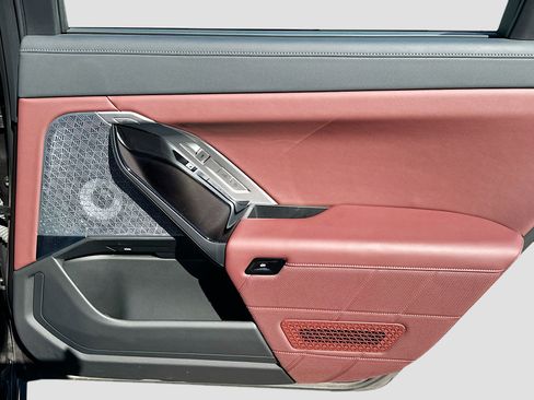 Certified 2024 BMW 760i xDrive 760i xDrive w/ Executive Package image 61