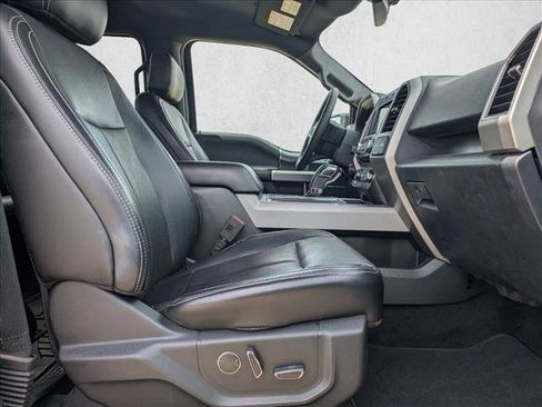 Used 2018 Ford F150 Lariat image 16