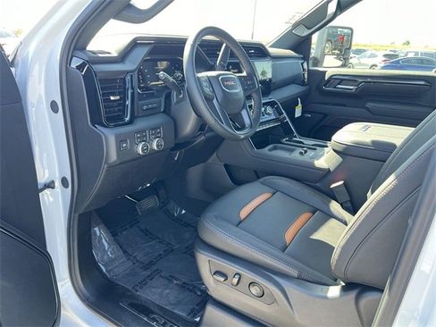 New 2026 GMC Sierra 2500 AT4 w/ AT4 Premium Plus Package image 9