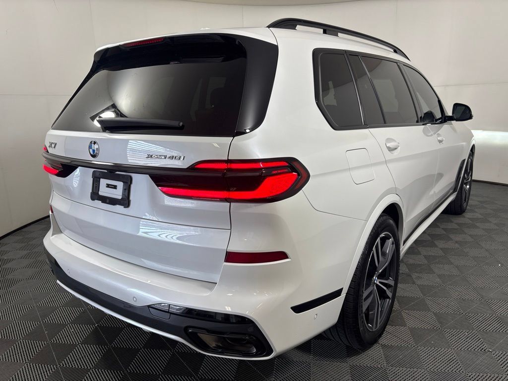 Certified 2026 BMW X7 xDrive40i AWD/4WD image 5
