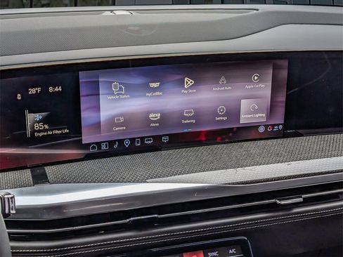 Certified 2025 Cadillac Escalade ESV V image 25