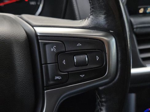 Used 2021 Chevrolet Suburban LT w/ LT Signature Package image 28