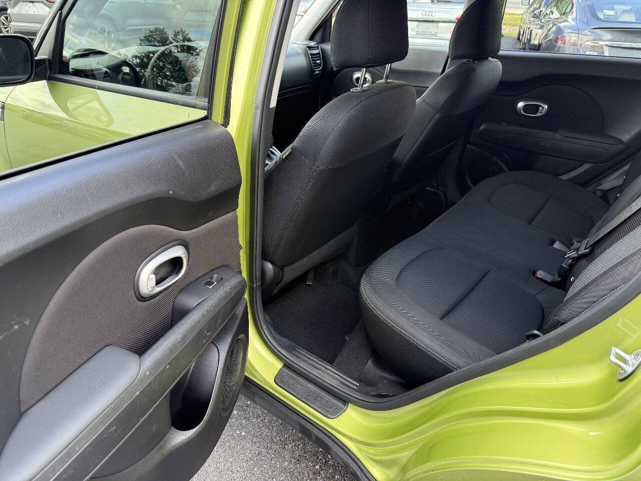 Used 2019 Kia Soul + FWD image 16