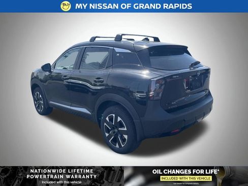 New 2026 Nissan Kicks SV w/ Cold Weather Package AWD/4WD image 3