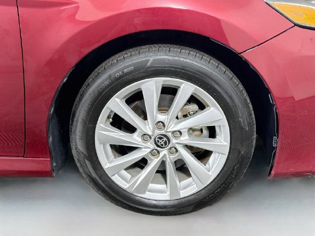 Used 2021 Toyota Camry LE FWD image 30