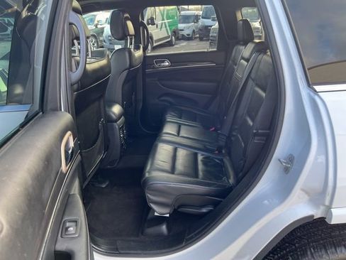 Used 2017 Jeep Grand Cherokee Overland image 20