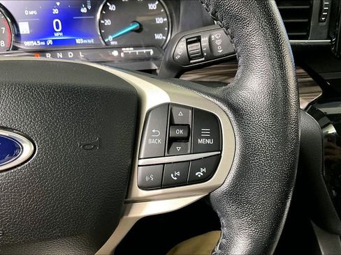 Used 2021 Ford Explorer Limited w/ Equipment Group 301A image 19