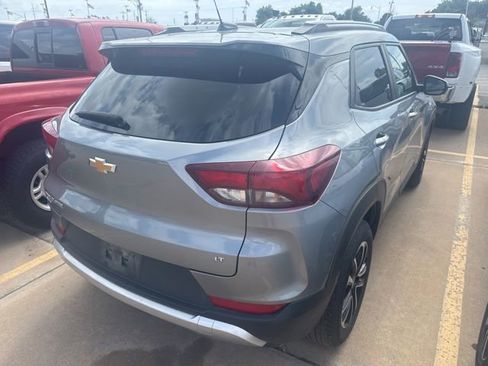 Used 2025 Chevrolet TrailBlazer LT AWD/4WD image 4