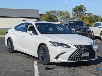 Certified 2024 Lexus ES 300h w/ Accessory Package (Z2)