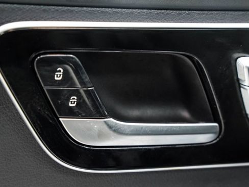 Used 2024 Mercedes-Benz C 300 Sedan image 41