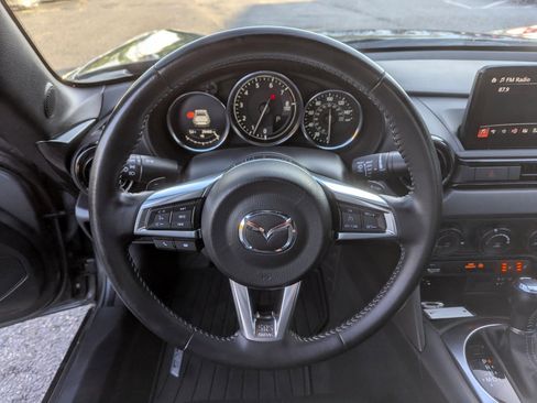 Used 2021 MAZDA MX-5 Miata RF Club image 15
