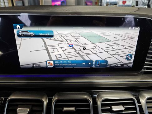 Used 2025 Mercedes-Benz GLS 63 AMG 4MATIC image 21