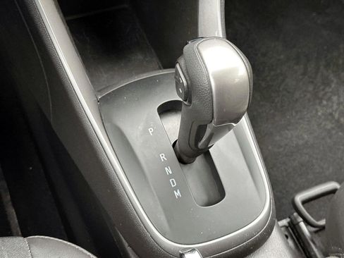 Certified 2022 Chevrolet Trax LT w/ Driver Confidence Package image 26