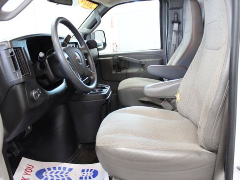 Used 2019 GMC Savana 3500 w/ Driver Convenience Package RWD image 10