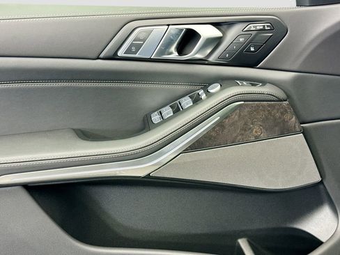 New 2026 BMW X7 xDrive40i w/ Premium Package image 22