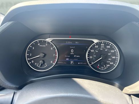 Used 2025 Nissan Sentra SV FWD image 13
