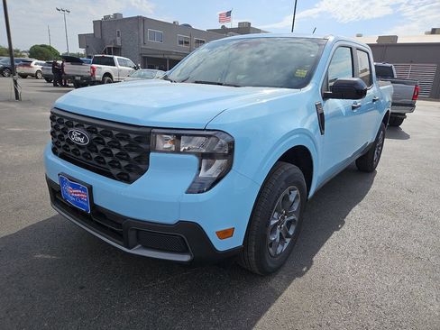 New 2026 Ford Maverick XLT w/ XLT Luxury Package FWD image 4