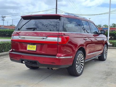 Used 2019 Lincoln Navigator Reserve AWD/4WD image 2