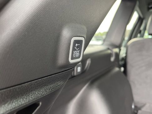 New 2026 Jeep Grand Cherokee Altitude AWD/4WD image 35