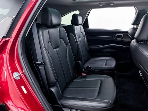 Used 2021 Kia Sorento EX w/ Panoramic Sunroof Package image 37