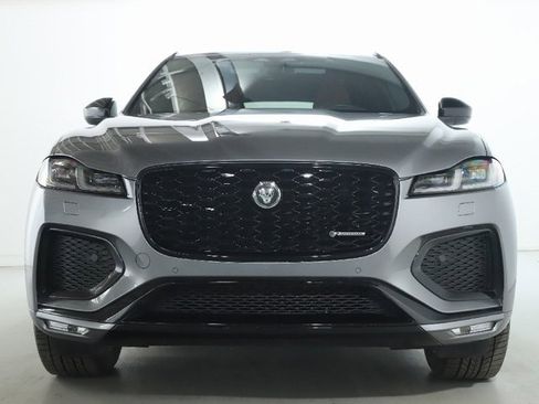 Used 2025 Jaguar F-PACE R-Dynamic S image 13